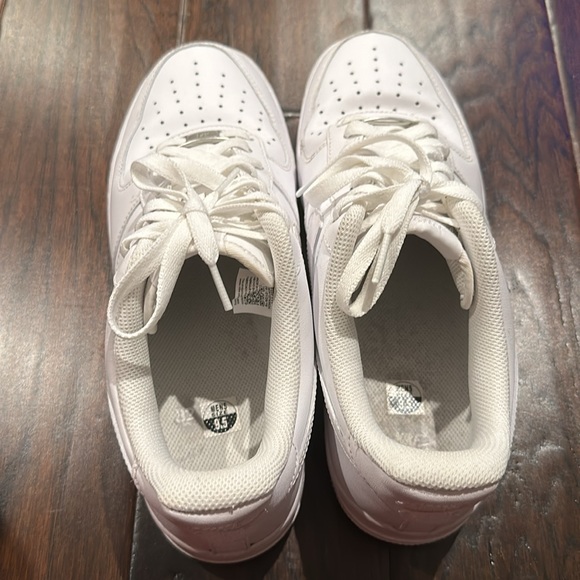 white air force ones size 9.5 men/ 11.5 women’s - Picture 6 of 6